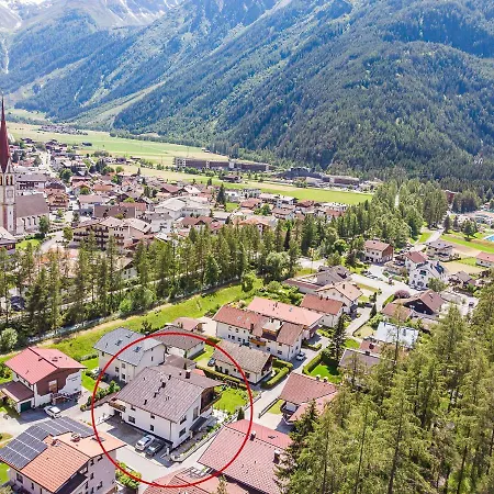 Rosengarten Daire Längenfeld